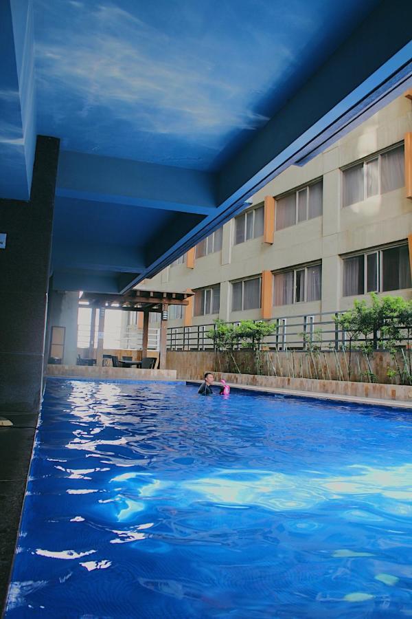 Loft Type Condominium At Club Ultima Residences Cebu Room photo