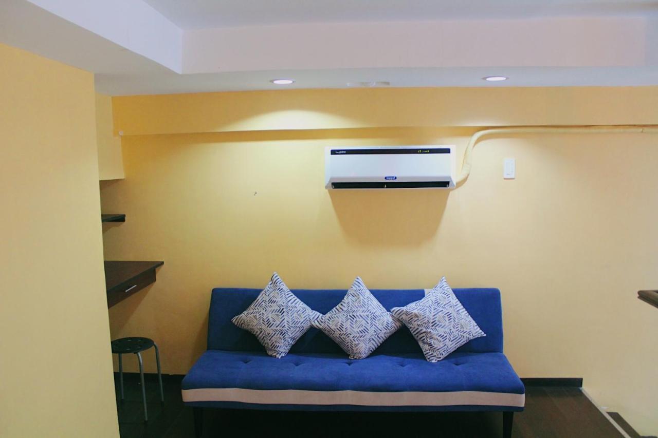 Loft Type Condominium At Club Ultima Residences Cebu Room photo