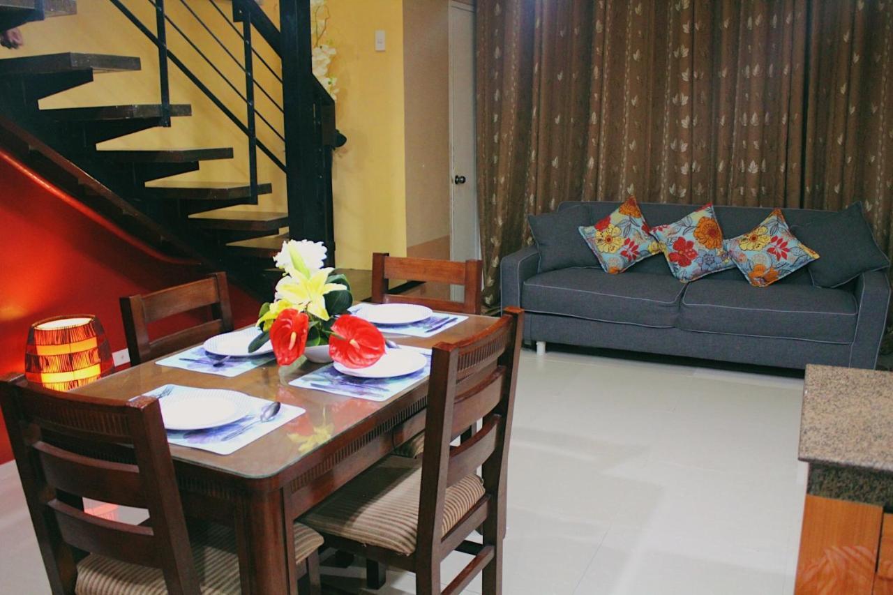 Loft Type Condominium At Club Ultima Residences Cebu Room photo